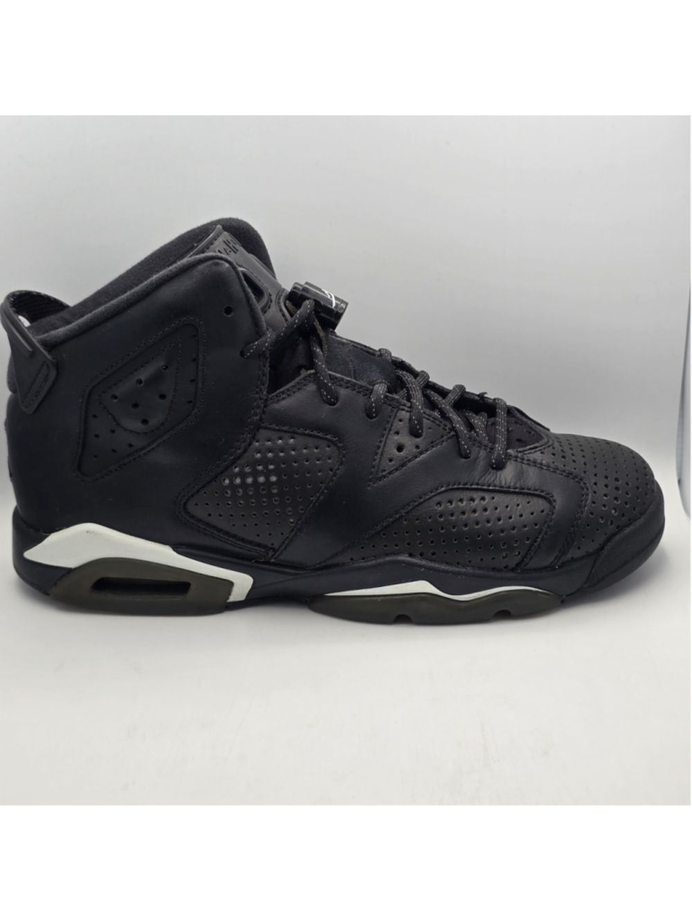 AIR JORDAN 6 VI RETRO GS BLACK CAT BLACK WHITE 384665 020 7y women’s 8.5